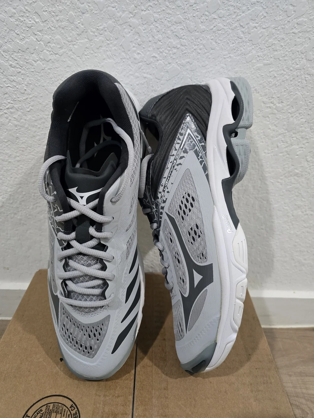 Mizuno Men's Wave Runner Athletic Sneakers in Light Gray and Dark Gray